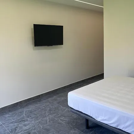 Amir 3* פואנגירולה