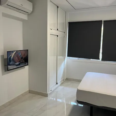 Amir פואנגירולה