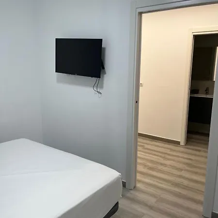 Amir פואנגירולה